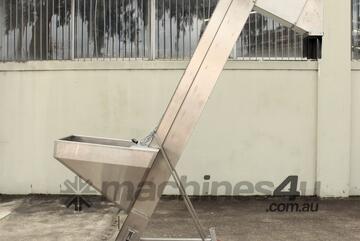 Cleated Belt Elevator on a S/S Frame