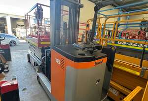 New Zowell Moving Mast Reach Forklift / Stand-on / Lithium Powered / 1800kg lift cap / 6500mm lift