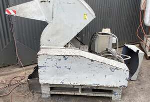 Granulator Plastics Shredder Machine Cutter throat 320x565mm 15kW good Blades 10mm screen RECYCLING