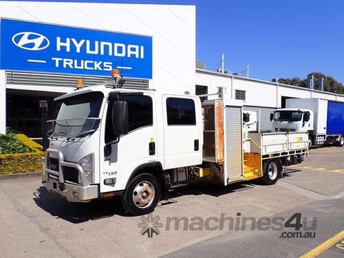 caption ISUZU NPR