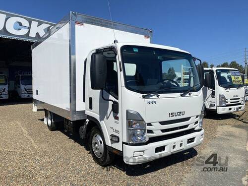 2022 Isuzu NNR 45-150 White Pantech 3.0l 4x2