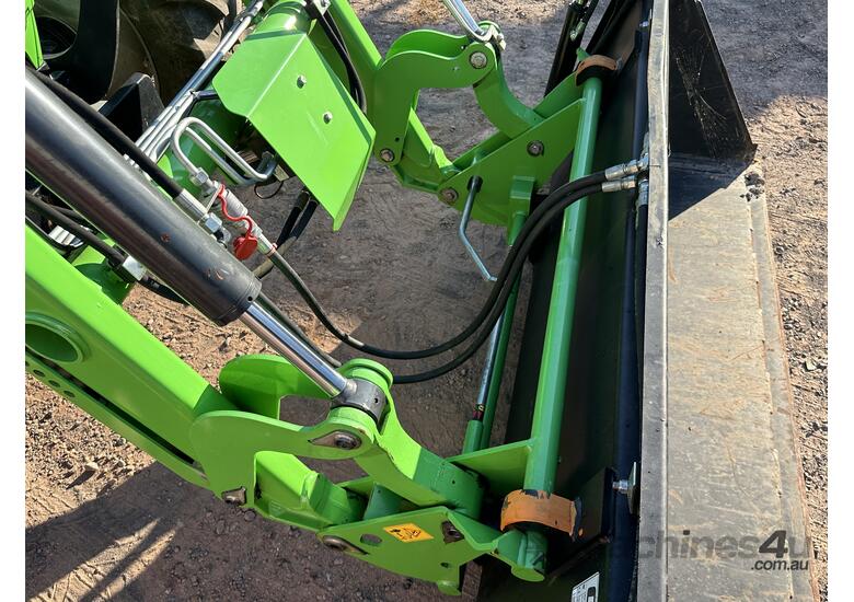 caption Deutz 4080E Cab tractor with 4in1 Loader