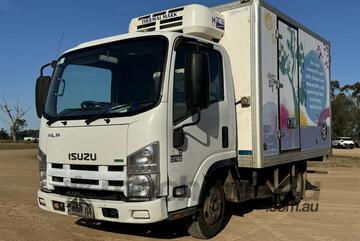 2013 ISUZU NLR 200 SHORT + REFRIDGERATION UNIT