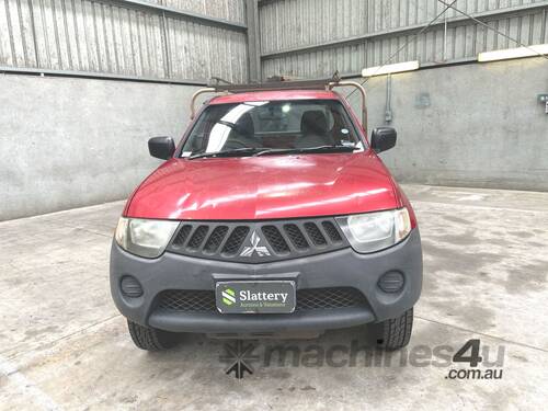 2008 Mitsubishi Triton GL Petrol