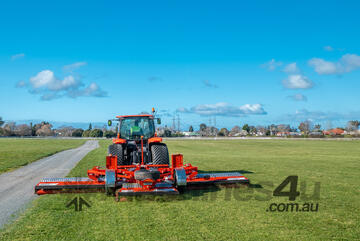 Trimax Pegasus S5: Heavy-Duty Mower for Large Areas