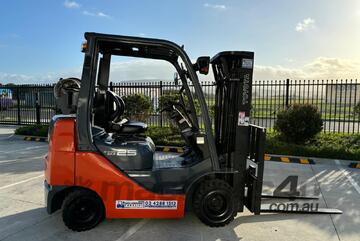 Wollongong Forklift: Compact 2007 Toyota 2.5T LPG, 3-Stage Container Mast, 4.3m Lift!