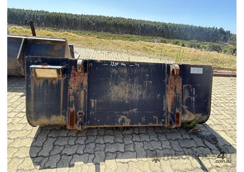 caption Bucket Fits JCB-535 Telehandler