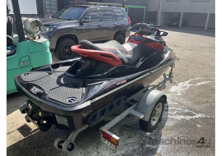 caption Seadoo Jetski with Oceanic Trailer - Hillcrest Qld