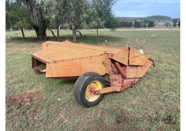 caption New Holland 489 Haybine