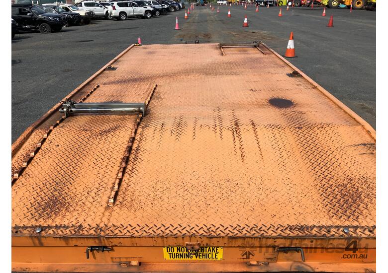 caption 2016 HOPPERS CROSSING TRAILERS Tandem Axle Beaver Tail Plant Trailer