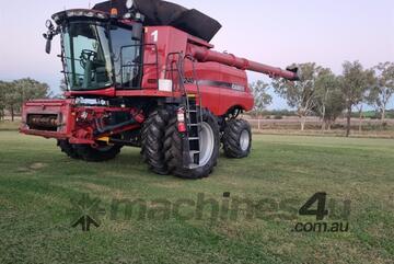 Case IH 2015   8240