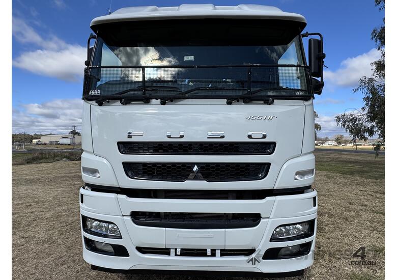 Mitsubishi Fuso FV500 6x4 Automatic Prime Mover with Hiab Crane.  One Fleet Owner.