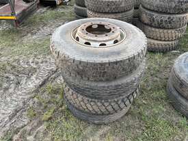 Qty4 x Truck Tyres & Rims - picture1' - Click to enlarge
