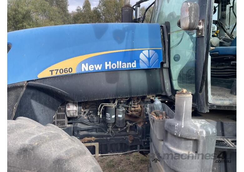 New Holland T7060