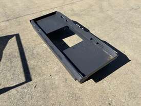 Skid Steer to Euro Hitch Adapter Bracket - picture2' - Click to enlarge