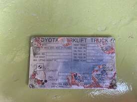 2011 Toyota 32-8FG35 Forklift (Container Mast) - picture0' - Click to enlarge