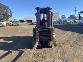 2011 Toyota 32-8FG35 Forklift (Container Mast) - picture2' - Click to enlarge