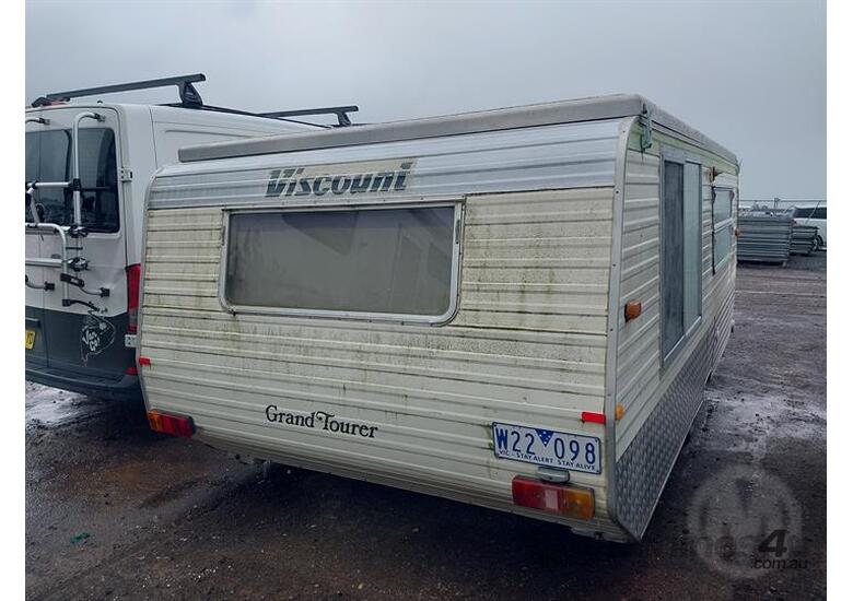 caption Viscount Grand Tourer