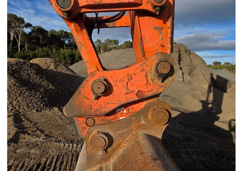 2016 HITACHI ZX290LC-5B EXCAVATOR WITH 2 BUCKETS