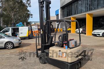 Crown SC3018 Electric Forklift 1.8T | 7.5m | Side Shift | Battery & Charger