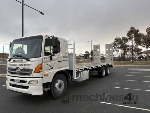 caption 2014 Hino GH8J 6x2 Beavertail