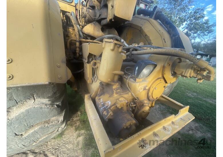 Caterpillar Scraper, model 631 E serial number # 77M01472 #