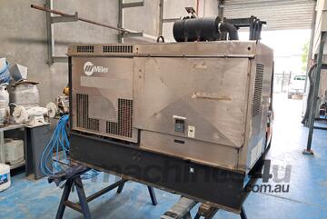 2 x 801 Miller Sub arc diesel Gensets 2 x 801 Miller Sub arc diesel Gensets