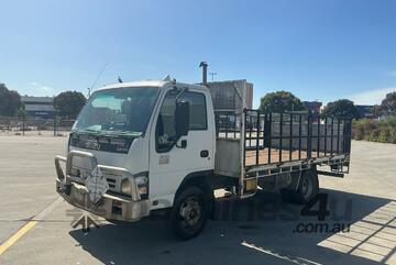 2006 Isuzu NPR 300 Premium Table Top (Day Cab) 2006 Isuzu NPR 300 Premium Table Top (Day Cab)