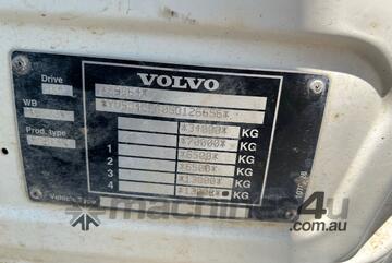 Volvo 2005   FM 12 Cab Chassis