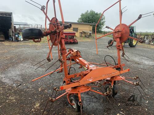 Kuhn  GF 5001 MH Tedder