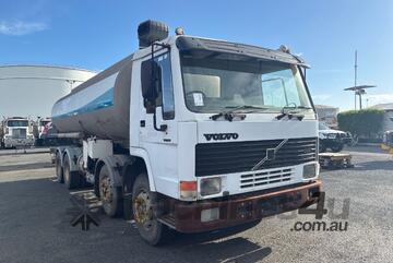 Volvo 1994   FL10 Fuel Tanker