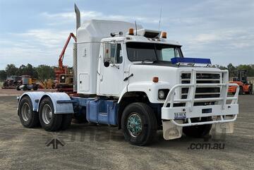1982 INTERNATIONAL S-LINE PRIME MOVER