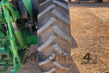 John Deere   6110M 4x4 Tractor