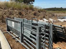 Arrow Farmquip Manual 3-Way Vdrafter - picture0' - Click to enlarge