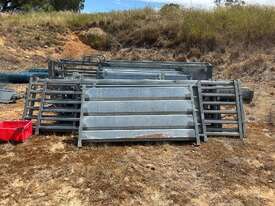 Arrow Farmquip Manual 3-Way Vdrafter - picture1' - Click to enlarge