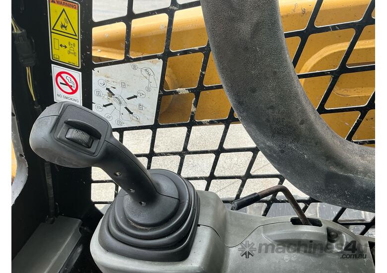 2017 Caterpillar 249D Skid Steer (Rubber Tracked)