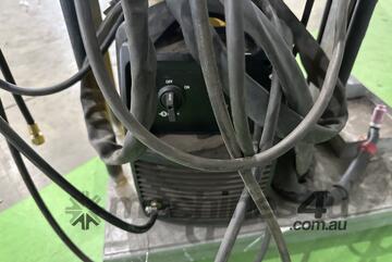 WIA   200i AC/DC Weldarc Welder