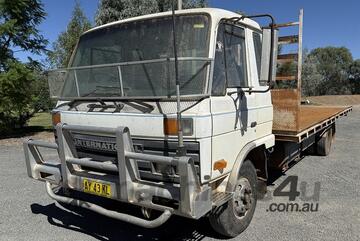 International 1990   N1600