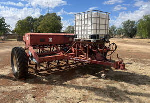 International 511 Air Seeder Seeding/Planting Equip