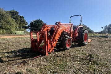 KUBOTA 4600L FEL WITH ATTACHMENTS AND SLASHER