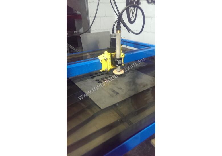Click to view full size photos RETROFIT WATER TABLE FOR PLASMACAM DHC2