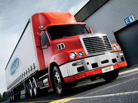 Freightliner Century Class - picture1' - Click to enlarge