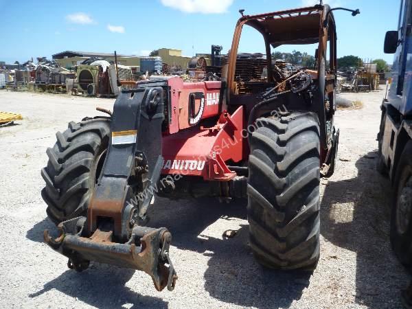 Dismantling 2010 Manitou Telehandler 