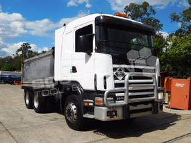 144 Tipper / 6x4 Prime Mover 735,005 KM #2214c - picture1' - Click to enlarge