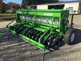 AGROLEAD LINA 4000/31 TWIN DISC SEED DRILL - picture2' - Click to enlarge