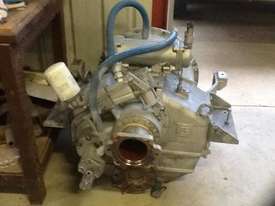 Marine Gearbox ZF10 down angle - picture0' - Click to enlarge