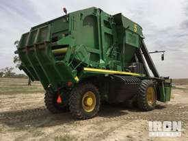 2011 John Deere 7760 Cotton Picker - picture2' - Click to enlarge
