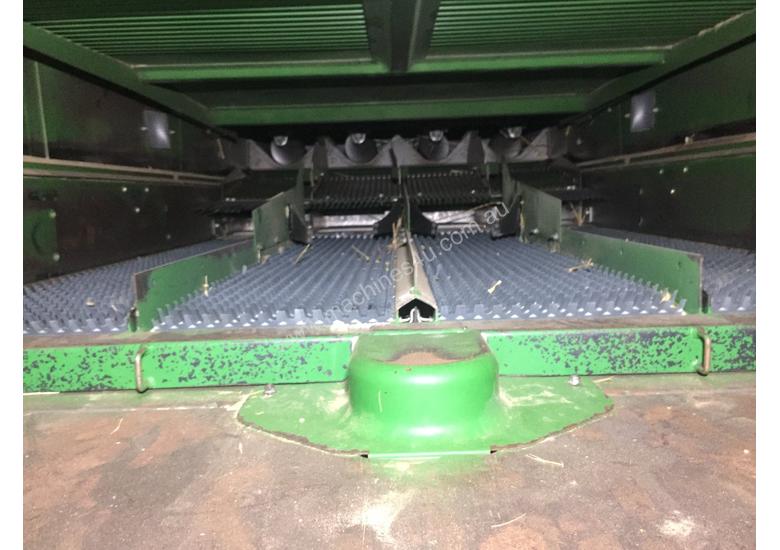 caption John Deere 9870 STS Header(Combine) Harvester/Header