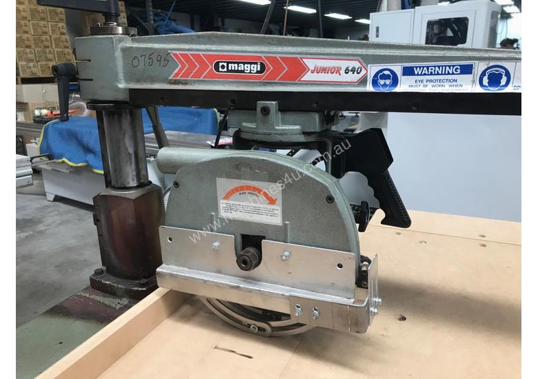 caption Radial arm saw Maggi