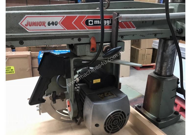 caption Radial arm saw Maggi